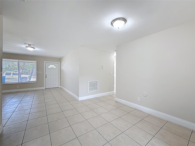Building Photo - 1777 NW 34th Ave