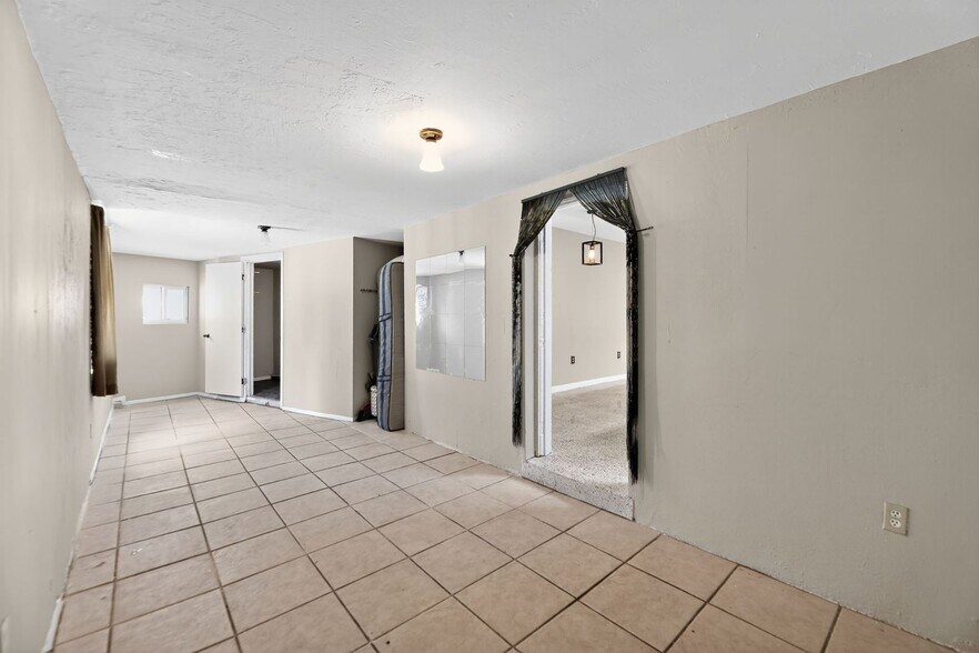 Building Photo - 13000 NW 20th Ave