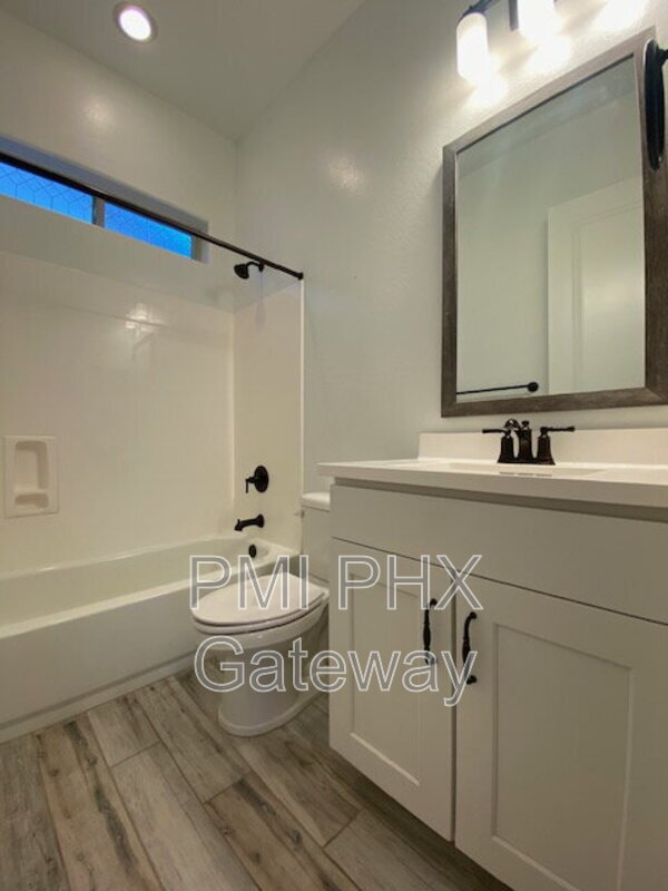 Building Photo - 2353 E Athena Ave