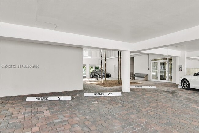 Building Photo - 1770 E Las Olas Blvd