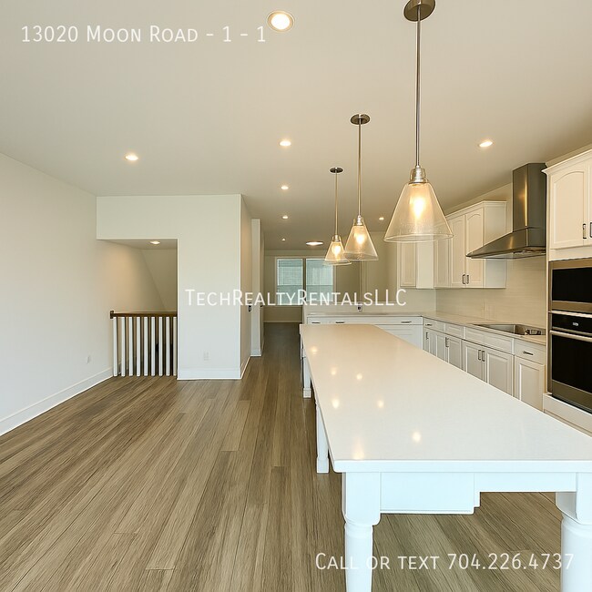 Building Photo - 13020 Moon Rd