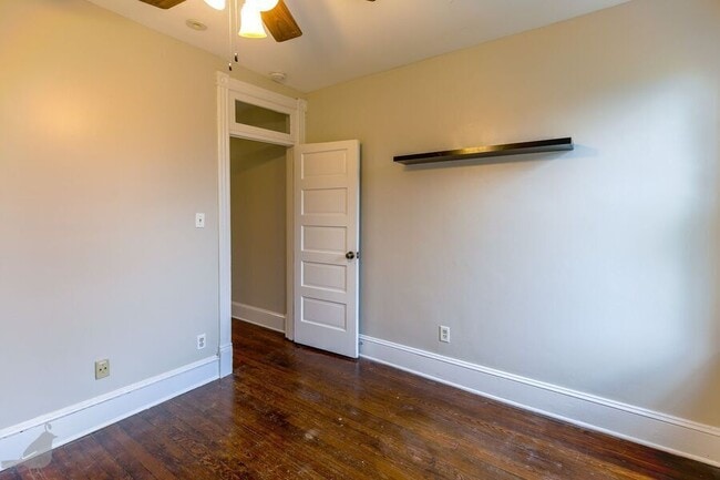 Building Photo - 337 14th St NE