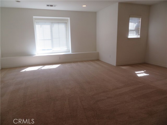 Building Photo - 14336 Saline Dr
