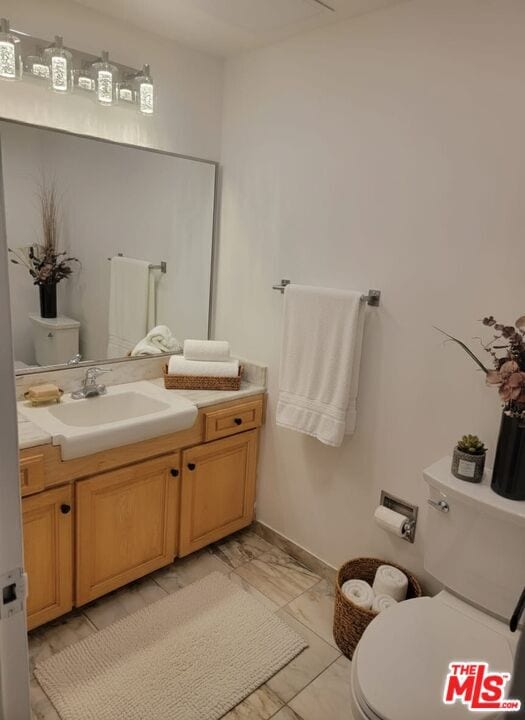 Building Photo - 10450 Wilshire Blvd