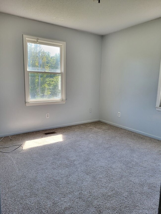 Building Photo - 3 bedroom home in Maiden