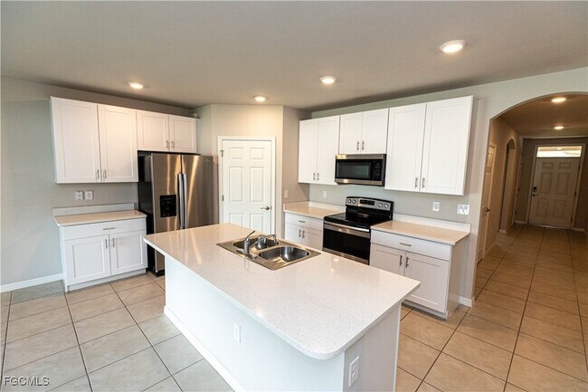 Building Photo - 1401 Fountain Ave