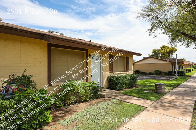 Building Photo - 2501 N 22nd Dr