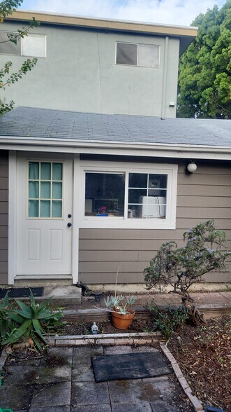 Primary Photo - 2298 Ashby Ave