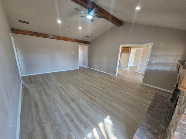 Building Photo - 5209 95th St