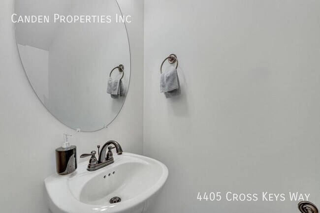 Building Photo - 4405 Cross Keys Way