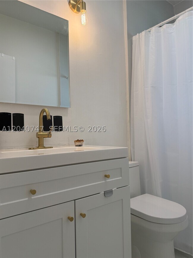Building Photo - 2200 S Ocean Dr