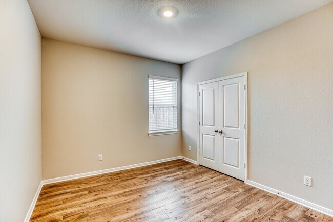 Building Photo - 7511 Tipton Meadow Way