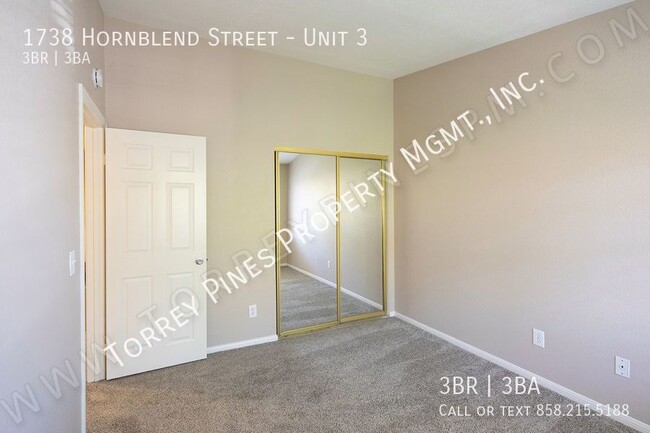 Building Photo - *OPEN HOUSE: 3/15 1:30-2:30PM* 3Br Townhom...