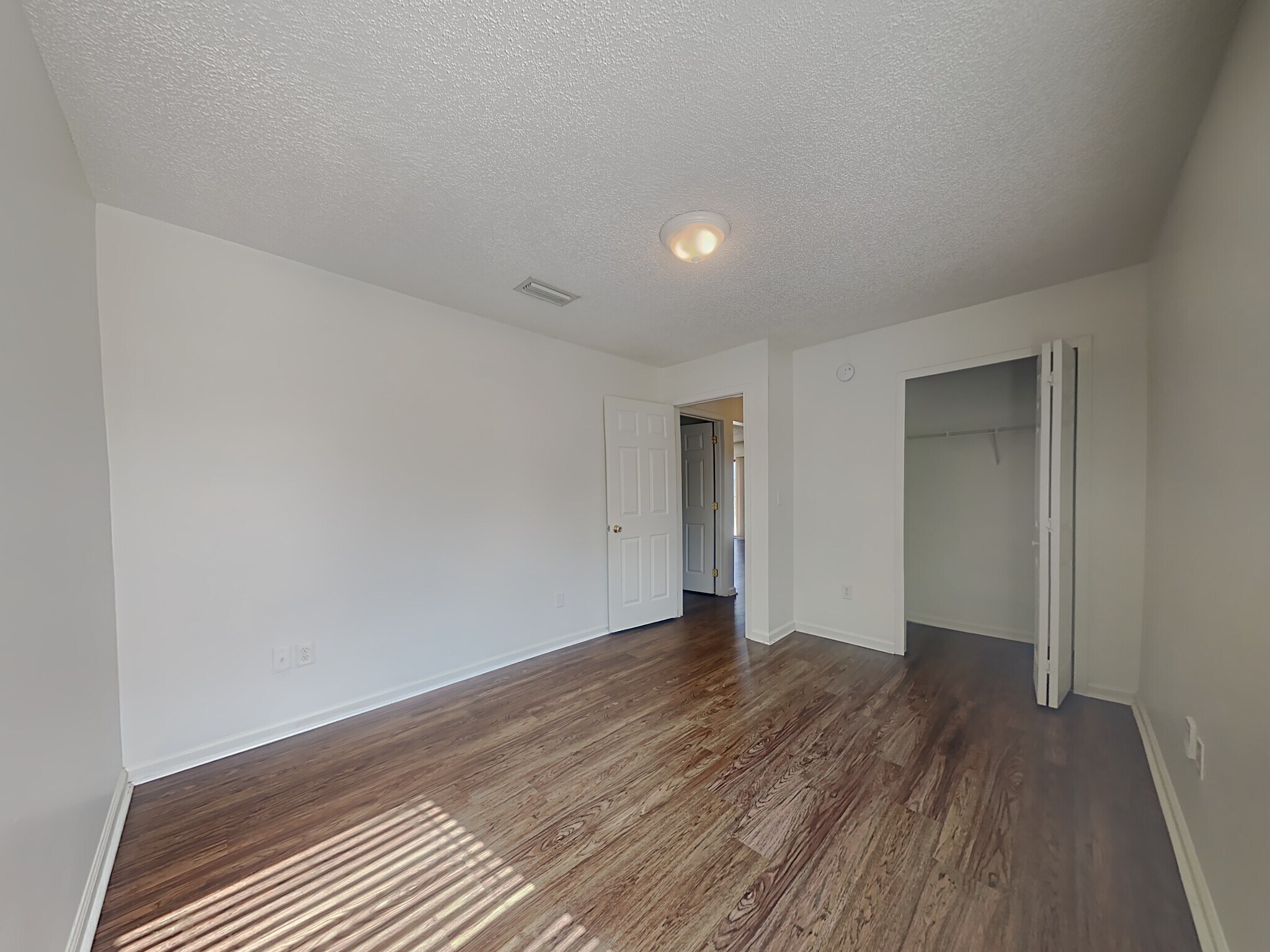 Building Photo - 624 Fallen Timbers Dr