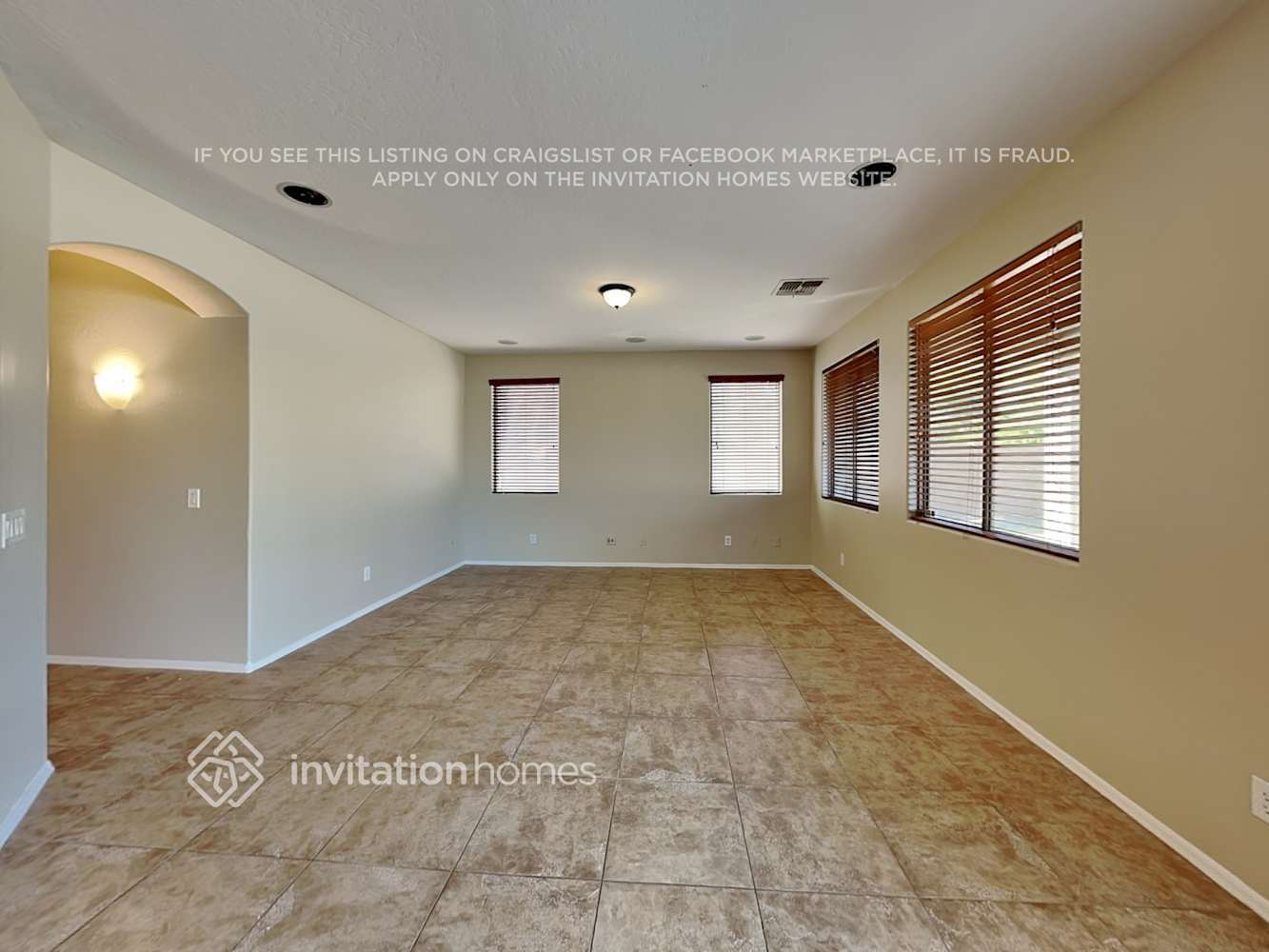Building Photo - 9232 N 180th Ln