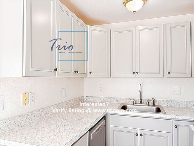 Building Photo - 116 Lea Ave