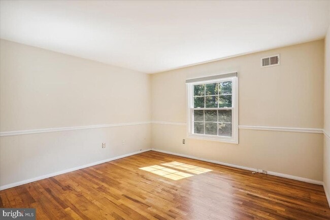 Building Photo - 8709 Sleepy Hollow Ln