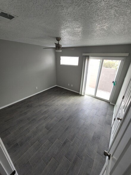 Building Photo - 315 Cornell Dr SE