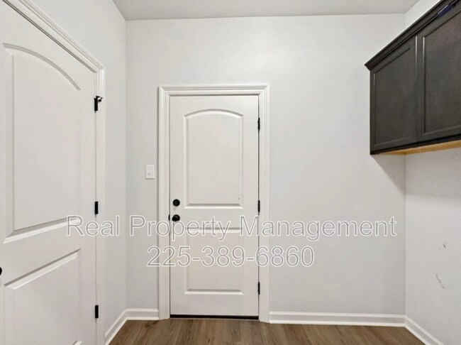 Building Photo - 23447 Mango Dr