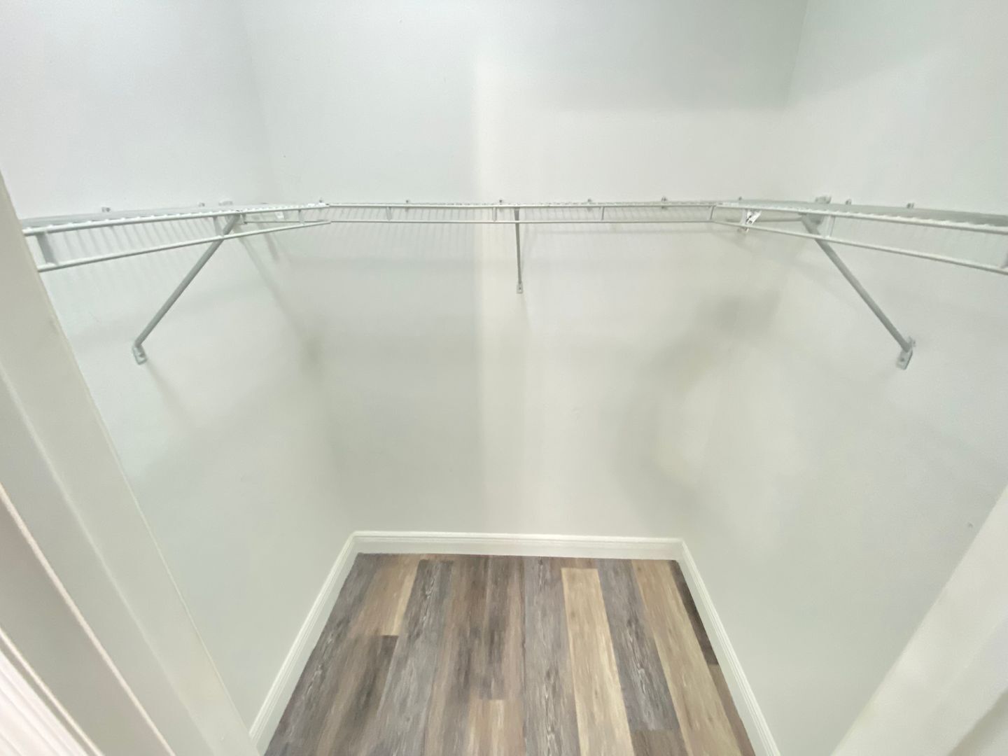 Building Photo - 2439 Harbor Town Dr