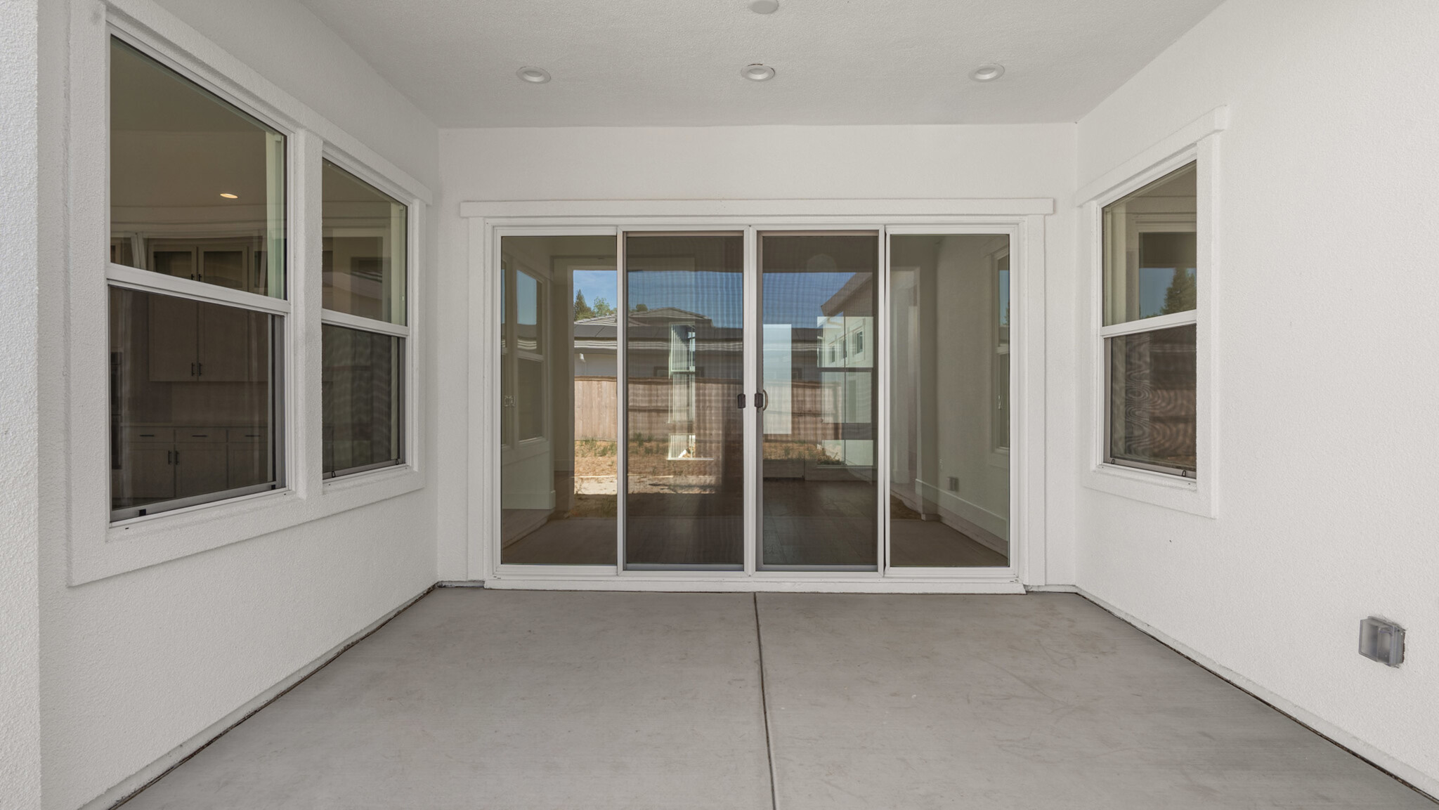 Building Photo - 3840 Fletcher Park Cir