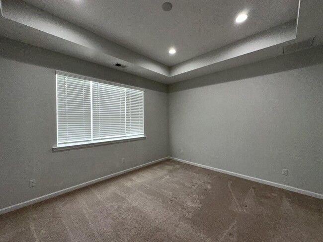 Building Photo - 319 Flip Flop Ct