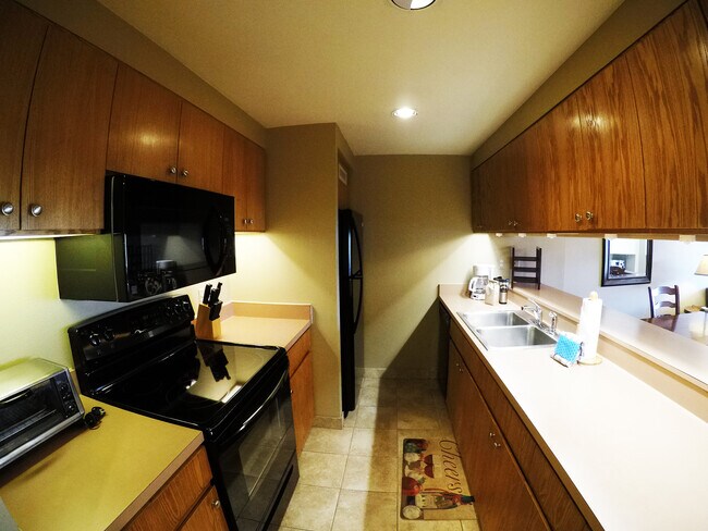 Building Photo - Winter Seasonal Rental- Sts John 2522