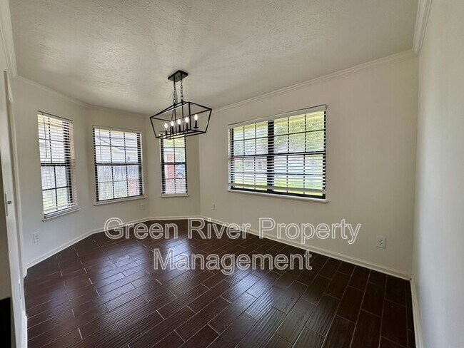 Building Photo - 3288 Deerfield Pointe Dr