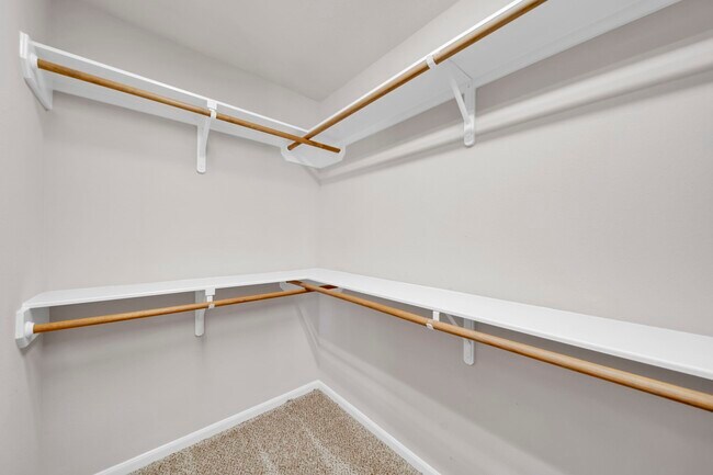 Building Photo - 987 Oak Glen Dr
