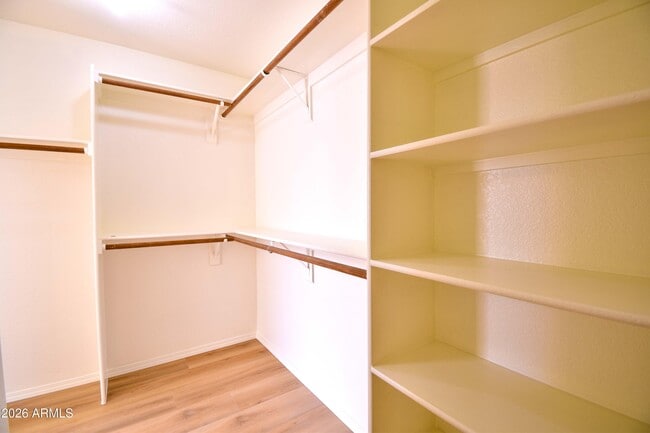 Building Photo - 8807 W Wedgewood Dr