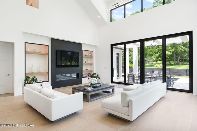 Building Photo - 14201 Reserves Cove Dr