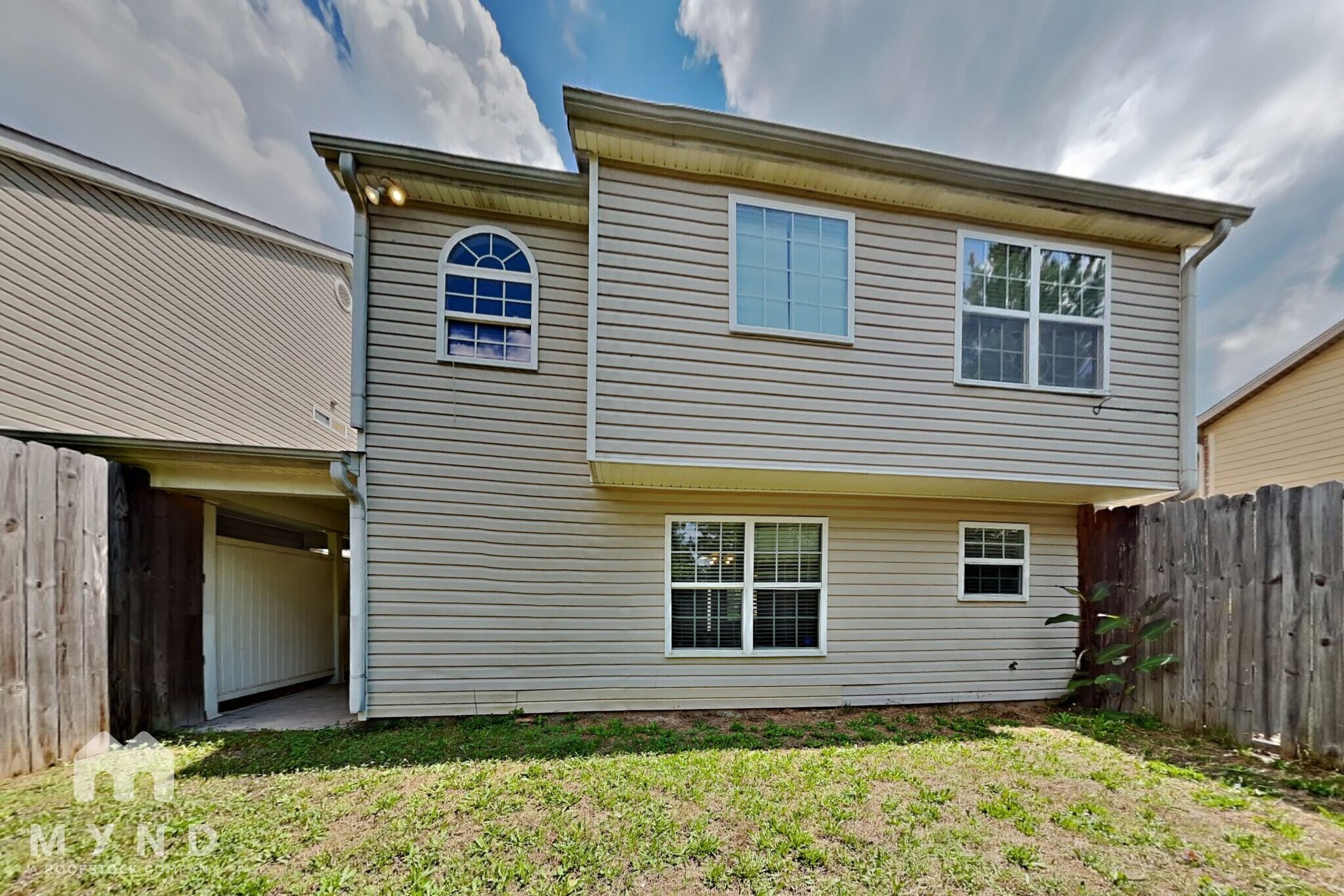 Building Photo - 6132 Hickory Ln Dr