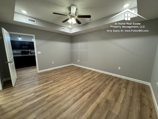 Building Photo - 2610 N Bluff St