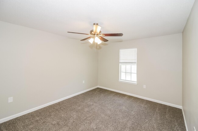 Building Photo - 1204 Calebs Ridge Dr