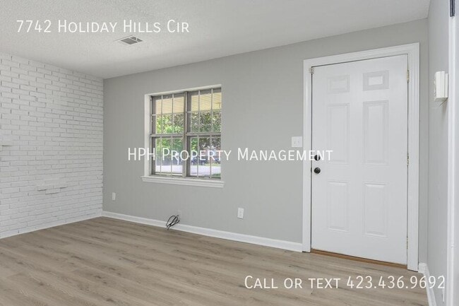 Building Photo - 7742 Holiday Hills Cir