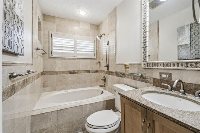 Building Photo - 4161 Rolling Springs Dr