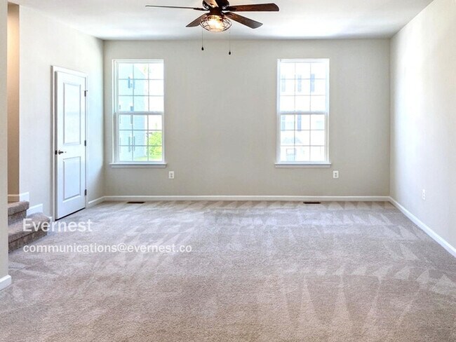 Building Photo - 8433 Devries Ln