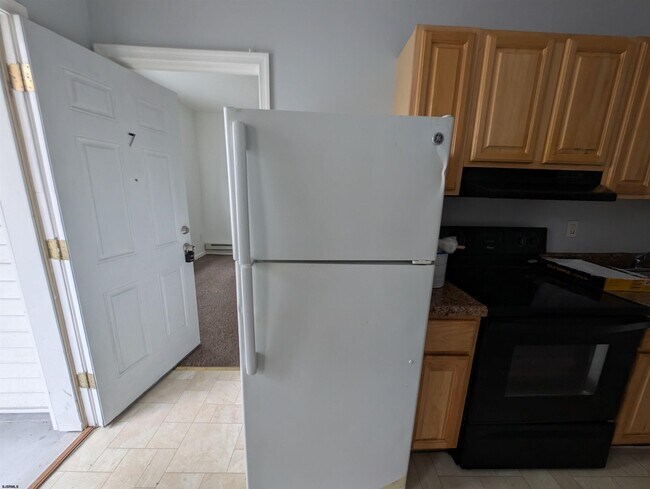 Building Photo - 12 N Iowa Ave