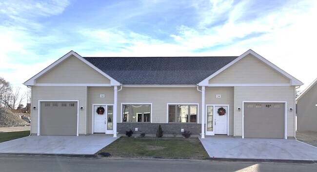 Building Photo - 34-34 W Valley Cir