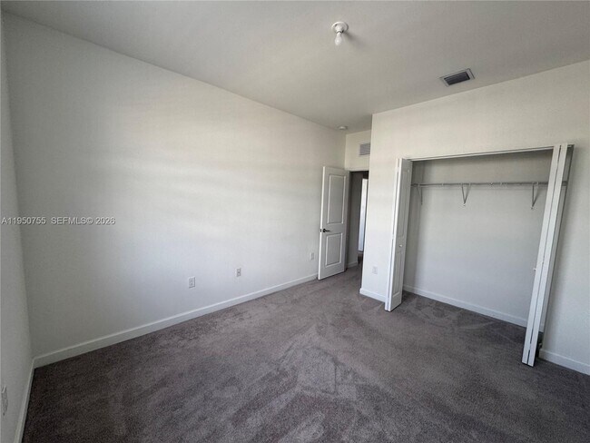 Building Photo - 11920 SW 244 Ln