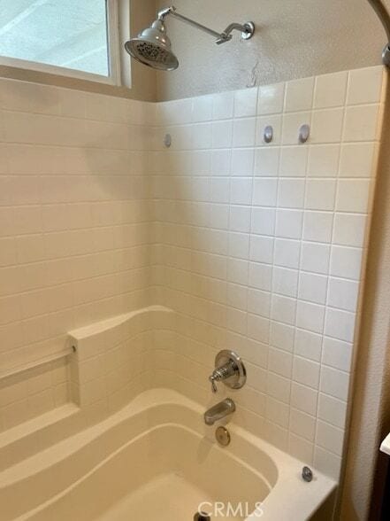 Building Photo - 5220 Holstein St