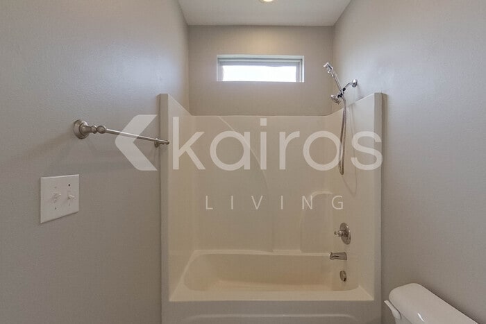 Building Photo - 10101 W 20th St