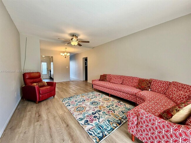 Building Photo - 13105 Ixora Ct