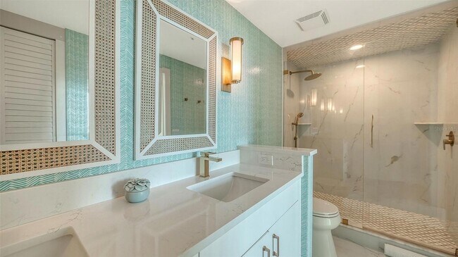 Building Photo - 800 N Tamiami Trl