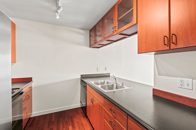 Building Photo - 5829 NE 75th St