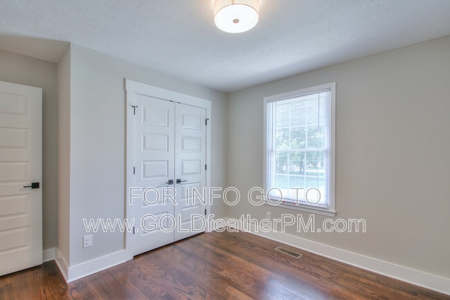 Building Photo - 3025 Blackwood Dr