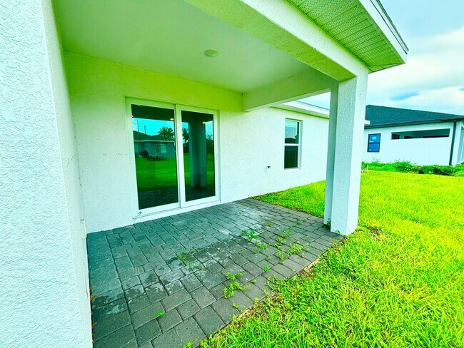 Building Photo - Have you ever wanted to live in a brand-ne...