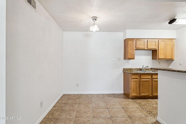 Building Photo - 5995 N 78th St
