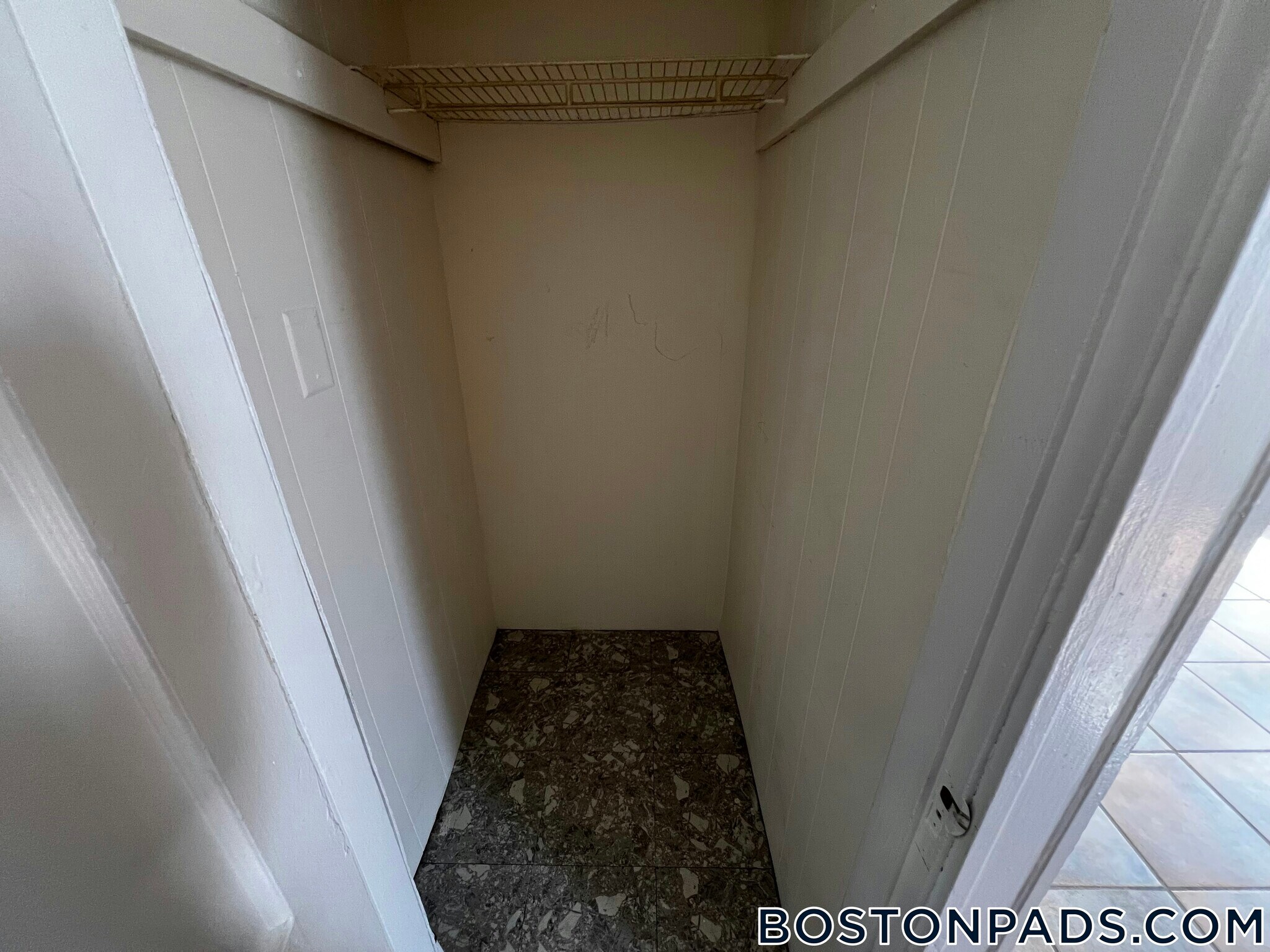 Building Photo - 518 Cambridge St