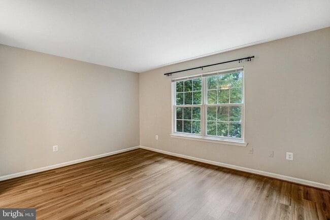 Building Photo - 7729 Inversham Dr